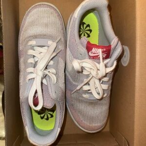 Nike Shoes, bought in kids size but fit a woman 6/6.5